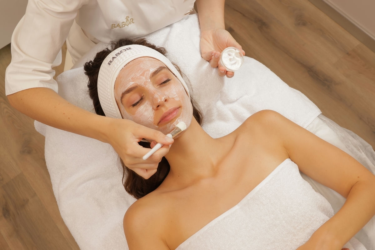 Обновляющий уход RESURFACE